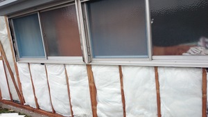断熱材入れてます